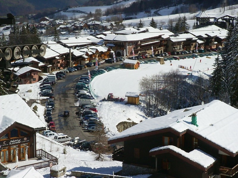 vue du balcon sur valmorel exposition nord est deuxieme etages vue sur valmorel